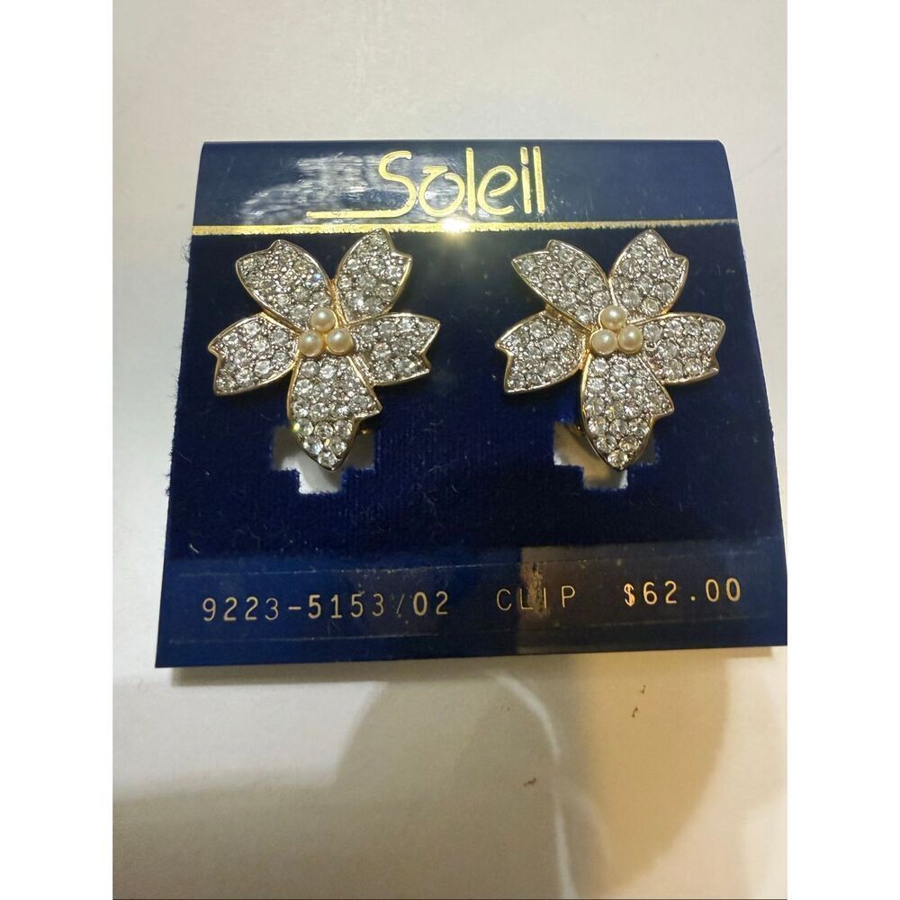 Soleil Womens Gold-Plated Floral Rhinestones Faux Pearl Center Clip Earrings NWT